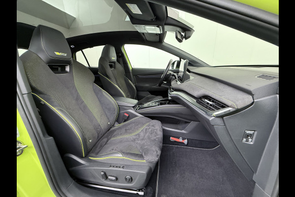 Škoda Enyaq Coupé iV *GERESERVEERD* 82 RS 300PK 4WD Pano-Dak Lmv 21" W-pomp Led-Matrix Adaptive-Cr Sportst-+Elektr+Geheugen+Verwarmd Camera Leer/Alcantara Navi Ecc  Adaptive-Onderstel Keyless Elektrische Achterklep DAB Stoelverwarming V+A   Premium Audio Stuurverwarming AWD Origineel Nederlandse Auto in Nieuwstaat ! 1e Eigenaar Nieuwprijs €63.880,- Škoda Enyaq Coupé iV *GERESERVEERD* 82 RS 300PK 4WD Pano-Dak Lmv 21" W-pomp Led-Matrix Adaptive-Cr Sportst-+Elektr+Geheugen+Verwarmd Camera Leer/Alcantara Navi Ecc  Adaptive-Onderstel Keyless Elektrische Achterklep DAB Stoelverwarming V+A   Premium Audio Stuurverwarming AWD Origineel Nederlandse Auto in Nieuwstaat ! 1e Eigenaar Nieuwprijs €63.880,-