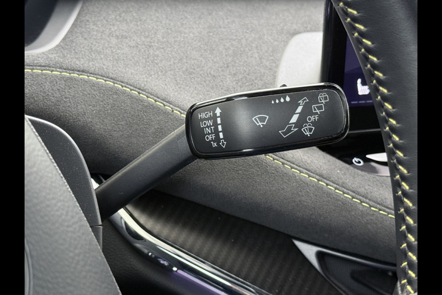 Škoda Enyaq Coupé iV *GERESERVEERD* 82 RS 300PK 4WD Pano-Dak Lmv 21" W-pomp Led-Matrix Adaptive-Cr Sportst-+Elektr+Geheugen+Verwarmd Camera Leer/Alcantara Navi Ecc  Adaptive-Onderstel Keyless Elektrische Achterklep DAB Stoelverwarming V+A   Premium Audio Stuurverwarming AWD Origineel Nederlandse Auto in Nieuwstaat ! 1e Eigenaar Nieuwprijs €63.880,- Škoda Enyaq Coupé iV *GERESERVEERD* 82 RS 300PK 4WD Pano-Dak Lmv 21" W-pomp Led-Matrix Adaptive-Cr Sportst-+Elektr+Geheugen+Verwarmd Camera Leer/Alcantara Navi Ecc  Adaptive-Onderstel Keyless Elektrische Achterklep DAB Stoelverwarming V+A   Premium Audio Stuurverwarming AWD Origineel Nederlandse Auto in Nieuwstaat ! 1e Eigenaar Nieuwprijs €63.880,-