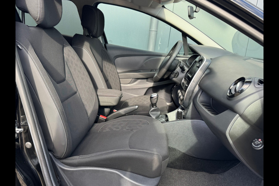 Renault Clio Estate 0.9 TCe Limited * Navigatie * Parkeersensoren * Cruise Control *