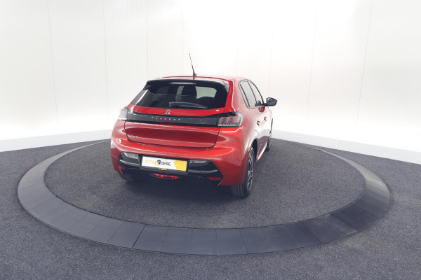 Peugeot 208 PureTech 100 Allure Pack | Camera | Stoelverwarming | Apple Carplay | Parkeersensoren Peugeot 208 PureTech 100 Allure Pack | Camera | Stoelverwarming | Apple Carplay | Parkeersensoren
