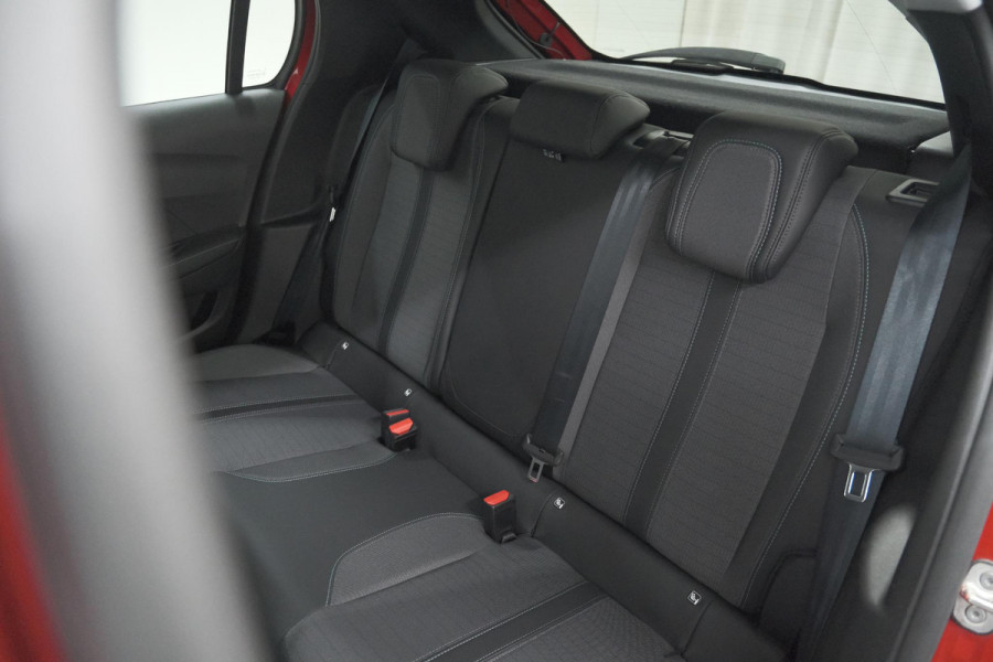Peugeot 208 PureTech 100 Allure Pack | Camera | Stoelverwarming | Apple Carplay | Parkeersensoren Peugeot 208 PureTech 100 Allure Pack | Camera | Stoelverwarming | Apple Carplay | Parkeersensoren