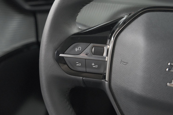 Peugeot 208 PureTech 100 Allure Pack | Camera | Stoelverwarming | Apple Carplay | Parkeersensoren Peugeot 208 PureTech 100 Allure Pack | Camera | Stoelverwarming | Apple Carplay | Parkeersensoren