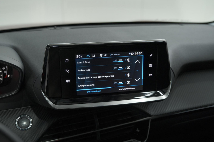 Peugeot 208 PureTech 100 Allure Pack | Camera | Stoelverwarming | Apple Carplay | Parkeersensoren Peugeot 208 PureTech 100 Allure Pack | Camera | Stoelverwarming | Apple Carplay | Parkeersensoren