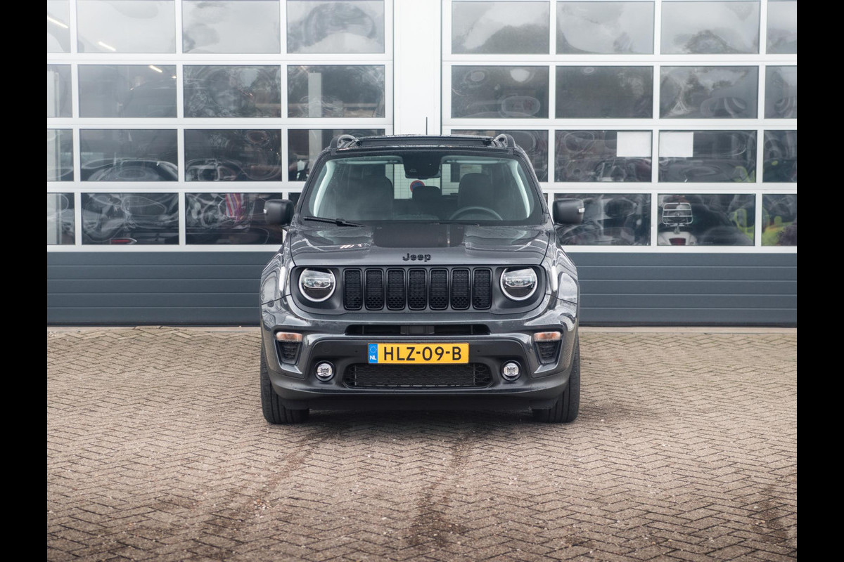 Jeep Renegade 4xe 240 Plug-in Hybrid Electric The North Star | Teck Pack | Winter Pack | Navi Jeep Renegade 4xe 240 Plug-in Hybrid Electric The North Star | Teck Pack | Winter Pack | Navi