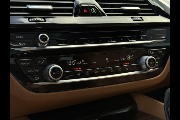 BMW 5 Serie Touring 520i Aut. M-Sport | Panorama | Trekhaak | Memory | Leder | Full options