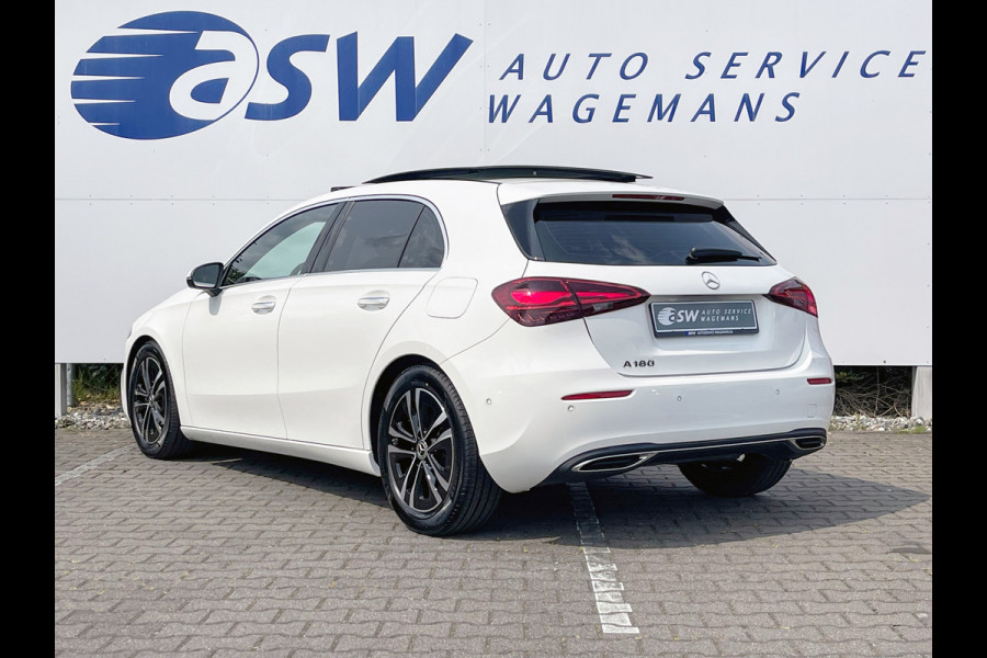 Mercedes-Benz A-Klasse 180 Luxury Line | Facelift | Pano | Ambiente | Camera | CarPlay | LED | Keyless | DAB+