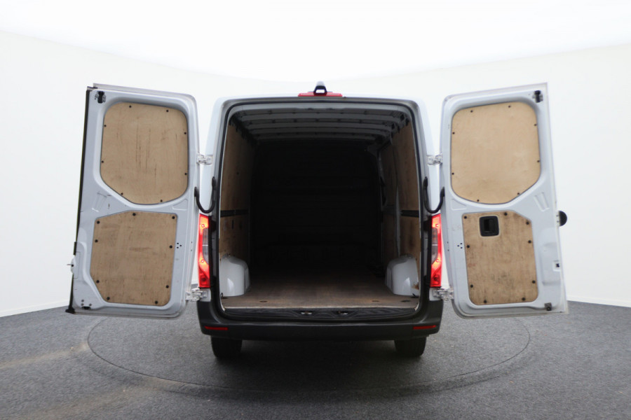 Mercedes-Benz Sprinter 317 CDI Aut. L2H1 Leer, Standkachel, Camera, 3-Zits, Airco, Cruise, Apple Carplay, DAB