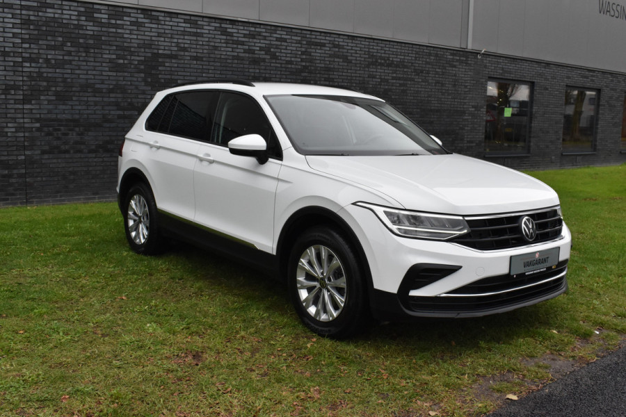 Volkswagen Tiguan 1.5 TSI Life Automaat Navigatie/carplay