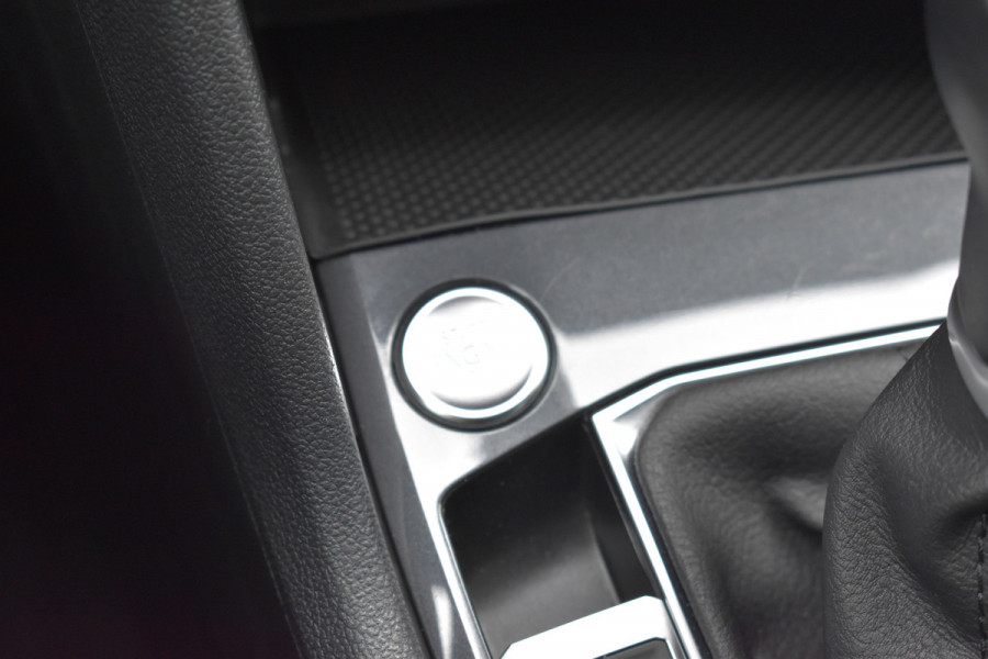 Volkswagen Tiguan 1.5 TSI Life Automaat Navigatie/carplay