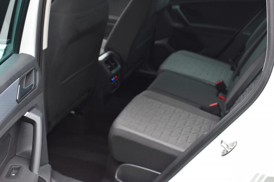 Volkswagen Tiguan 1.5 TSI Life Automaat Navigatie/carplay