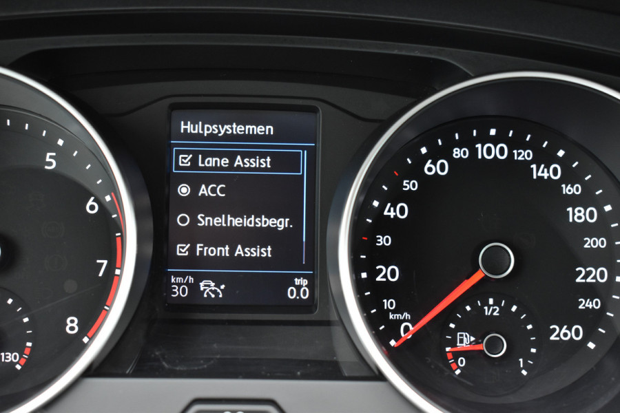 Volkswagen Tiguan 1.5 TSI Life Automaat Navigatie/carplay