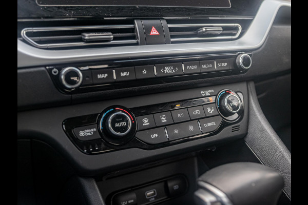 Kia Niro 1.6 GDi Hybrid DynamicLine l navigatie l volledig onderhouden l achterrijcamera l