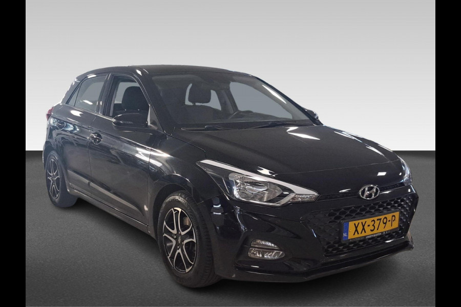 Hyundai i20 1.0 T-GDI Comfort Dealer onderhouden! Incl. Lichtmetalen velgen | Cruise control | Achteruitrijcamera | Trekhaak | Apple carplay & Android auto Hyundai i20 1.0 T-GDI Comfort Dealer onderhouden! Incl. Lichtmetalen velgen | Cruise control | Achteruitrijcamera | Trekhaak | Apple carplay & Android auto