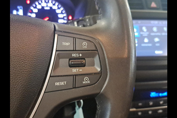 Hyundai i20 1.0 T-GDI Comfort Dealer onderhouden! Incl. Lichtmetalen velgen | Cruise control | Achteruitrijcamera | Trekhaak | Apple carplay & Android auto Hyundai i20 1.0 T-GDI Comfort Dealer onderhouden! Incl. Lichtmetalen velgen | Cruise control | Achteruitrijcamera | Trekhaak | Apple carplay & Android auto