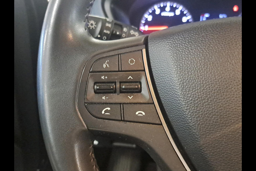 Hyundai i20 1.0 T-GDI Comfort Dealer onderhouden! Incl. Lichtmetalen velgen | Cruise control | Achteruitrijcamera | Trekhaak | Apple carplay & Android auto Hyundai i20 1.0 T-GDI Comfort Dealer onderhouden! Incl. Lichtmetalen velgen | Cruise control | Achteruitrijcamera | Trekhaak | Apple carplay & Android auto