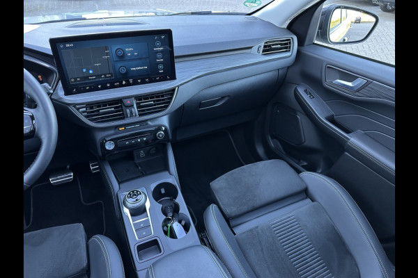 Ford Kuga 2.5 PHEV Active X TREKHAAK! TECHPACK! WINTERPACK! Ford Kuga 2.5 PHEV Active X TREKHAAK! TECHPACK! WINTERPACK!