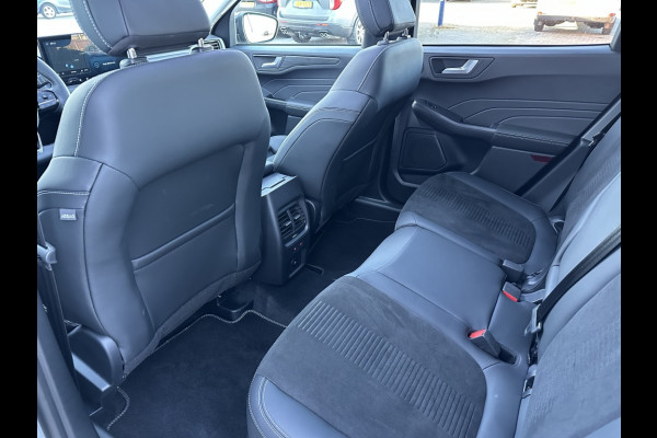 Ford Kuga 2.5 PHEV Active X TREKHAAK! TECHPACK! WINTERPACK! Ford Kuga 2.5 PHEV Active X TREKHAAK! TECHPACK! WINTERPACK!