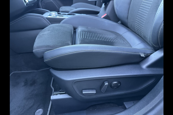 Ford Kuga 2.5 PHEV Active X TREKHAAK! TECHPACK! WINTERPACK! Ford Kuga 2.5 PHEV Active X TREKHAAK! TECHPACK! WINTERPACK!