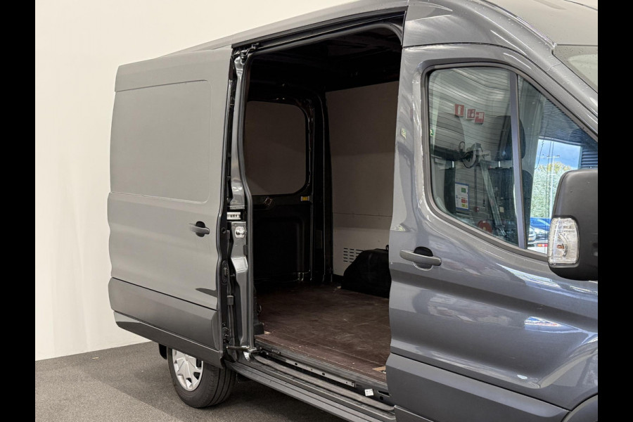 Ford Transit 310 L2H2 Trend Automaat Airco Bluetooth Camera Cruise Control Ford Transit 310 L2H2 Trend Automaat Airco Bluetooth Camera Cruise Control