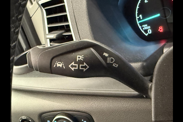 Ford Transit 310 L2H2 Trend Automaat Airco Bluetooth Camera Cruise Control Ford Transit 310 L2H2 Trend Automaat Airco Bluetooth Camera Cruise Control