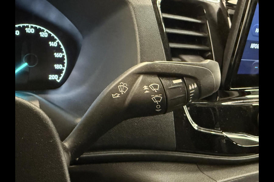 Ford Transit 310 L2H2 Trend Automaat Airco Bluetooth Camera Cruise Control Ford Transit 310 L2H2 Trend Automaat Airco Bluetooth Camera Cruise Control