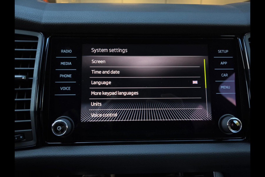 Škoda Kodiaq 1.5 TSI Style Business / CARPLAY / P.SENSOREN / ISOFIX / STOELVERW. / CRUISE / EXTRA SET / NWE BEURT / GARANTIE !