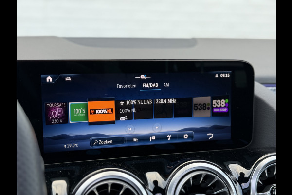 Mercedes-Benz B-Klasse 200 AMG Line | Pano | Trekhaak | Memory | Camera | LED | DAB+