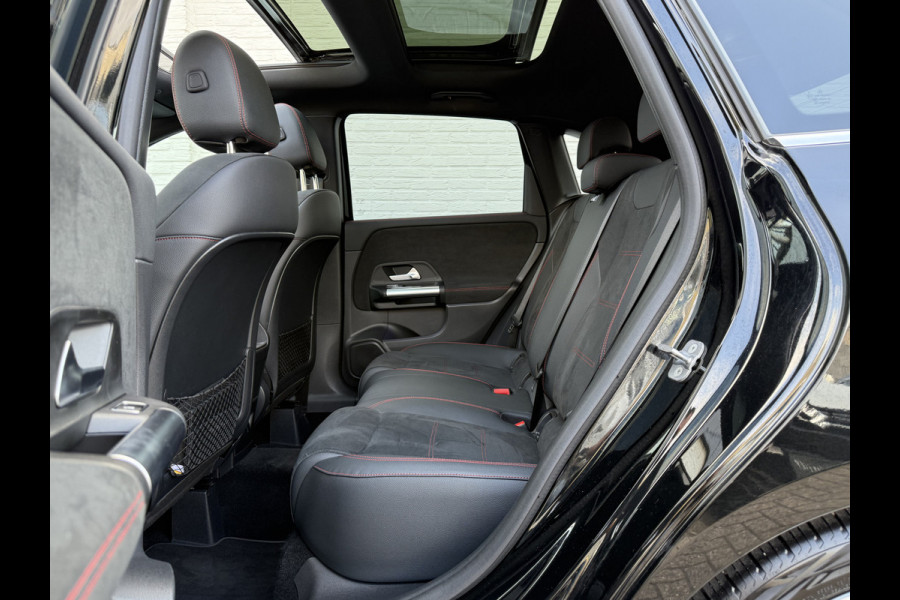 Mercedes-Benz B-Klasse 200 AMG Line | Pano | Trekhaak | Memory | Camera | LED | DAB+