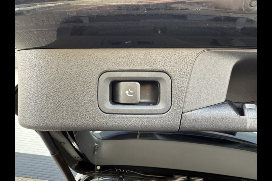 Mercedes-Benz B-Klasse 200 AMG Line | Pano | Trekhaak | Memory | Camera | LED | DAB+