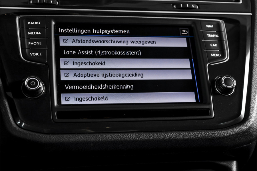 Volkswagen Tiguan 1.4 TSI Comfortline 125 PK | Elek. Trekhaak | Cruise | PDC | NAV | ECC | LM 20" | Volkswagen Tiguan 1.4 TSI Comfortline 125 PK | Elek. Trekhaak | Cruise | PDC | NAV | ECC | LM 20" |