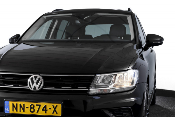 Volkswagen Tiguan 1.4 TSI Comfortline 125 PK | Elek. Trekhaak | Cruise | PDC | NAV | ECC | LM 20" | Volkswagen Tiguan 1.4 TSI Comfortline 125 PK | Elek. Trekhaak | Cruise | PDC | NAV | ECC | LM 20" |