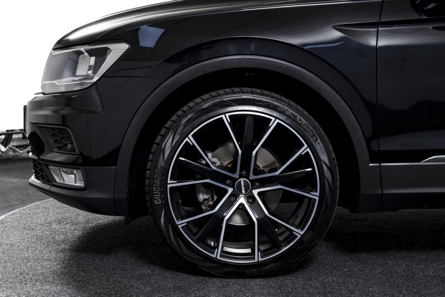 Volkswagen Tiguan 1.4 TSI Comfortline 125 PK | Elek. Trekhaak | Cruise | PDC | NAV | ECC | LM 20" | Volkswagen Tiguan 1.4 TSI Comfortline 125 PK | Elek. Trekhaak | Cruise | PDC | NAV | ECC | LM 20" |