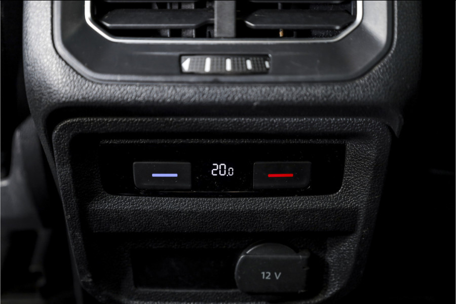 Volkswagen Tiguan 1.4 TSI Comfortline 125 PK | Elek. Trekhaak | Cruise | PDC | NAV | ECC | LM 20" | Volkswagen Tiguan 1.4 TSI Comfortline 125 PK | Elek. Trekhaak | Cruise | PDC | NAV | ECC | LM 20" |