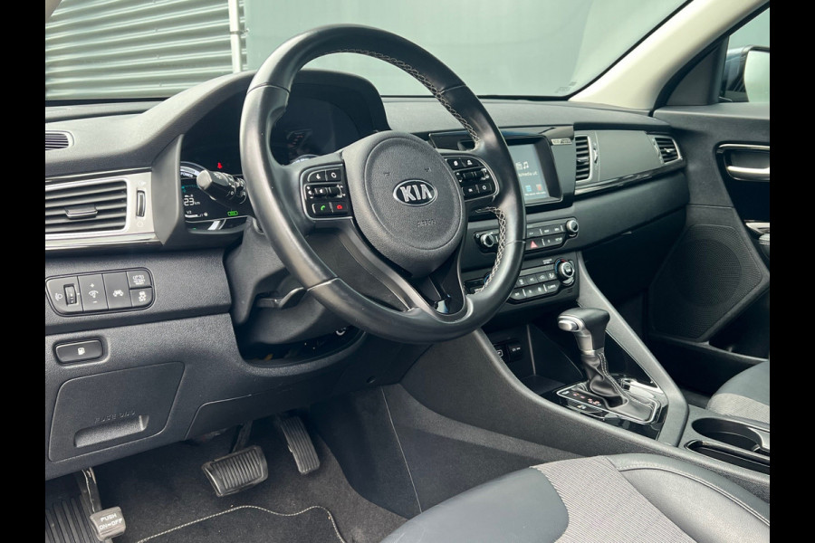 Kia Niro BWJ 2019 | 1.6 GDi 142PK Hybrid DynamicLine | TREKHAAK | LEDER | CLIMA | NAVI | CAMERA | CARPLAY | PRIVACY GLASS | Kia Niro BWJ 2019 | 1.6 GDi 142PK Hybrid DynamicLine | TREKHAAK | LEDER | CLIMA | NAVI | CAMERA | CARPLAY | PRIVACY GLASS |