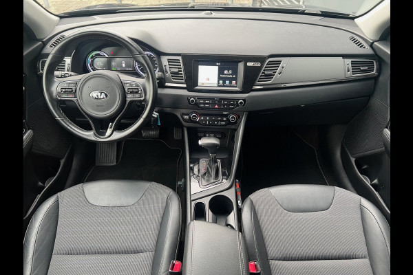Kia Niro BWJ 2019 | 1.6 GDi 142PK Hybrid DynamicLine | TREKHAAK | LEDER | CLIMA | NAVI | CAMERA | CARPLAY | PRIVACY GLASS | Kia Niro BWJ 2019 | 1.6 GDi 142PK Hybrid DynamicLine | TREKHAAK | LEDER | CLIMA | NAVI | CAMERA | CARPLAY | PRIVACY GLASS |