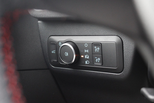 Ford Kuga 2.5 FHEV ST-Line X 190pk | 4WD | Driver Assistance Pack | Panorama dak | Winterpack | Technology Pack | Geen Stekker nodig | 2.100kg Trekgewicht | All Weather Banden