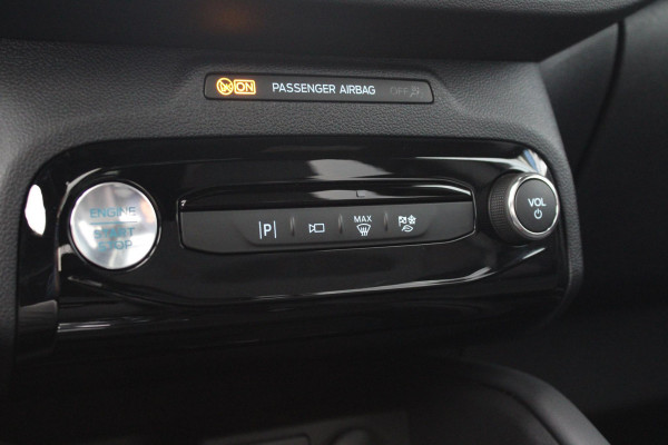 Ford Kuga 2.5 FHEV ST-Line X 190pk | 4WD | Driver Assistance Pack | Panorama dak | Winterpack | Technology Pack | Geen Stekker nodig | 2.100kg Trekgewicht | All Weather Banden