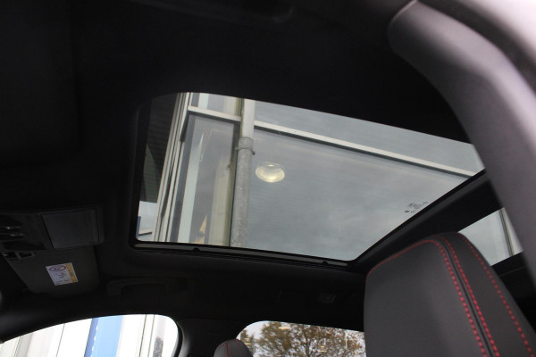 Ford Kuga 2.5 FHEV ST-Line X 190pk | 4WD | Driver Assistance Pack | Panorama dak | Winterpack | Technology Pack | Geen Stekker nodig | 2.100kg Trekgewicht | All Weather Banden