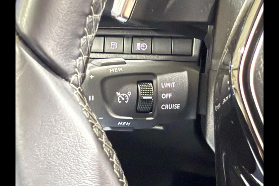 Peugeot 3008 1.6 HYbrid 225 Allure/CAMERA/ACC/NAVI/APPLECARPLAY