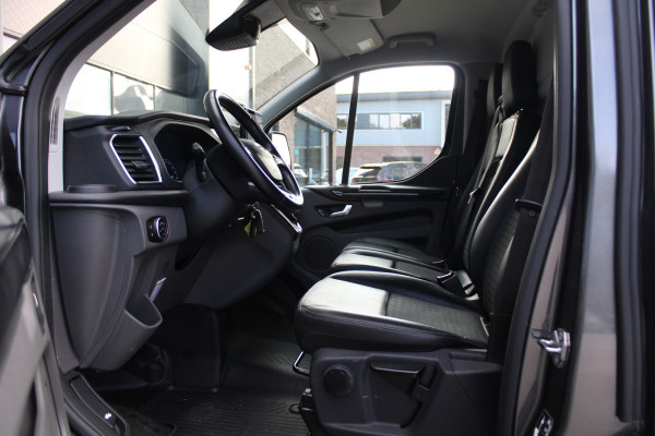 Ford Transit Custom 320 2.0 TDCI L2H1 Sport 185pk - ACC - Trekhaak - Navi - Camera - Stoelverwarming - Blind spot - Xenon - Rijklaar Ford Transit Custom 320 2.0 TDCI L2H1 Sport 185pk - ACC - Trekhaak - Navi - Camera - Stoelverwarming - Blind spot - Xenon - Rijklaar