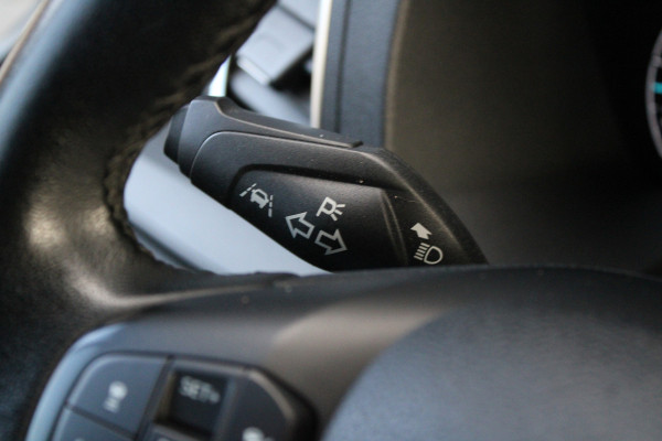 Ford Transit Custom 320 2.0 TDCI L2H1 Sport 185pk - ACC - Trekhaak - Navi - Camera - Stoelverwarming - Blind spot - Xenon - Rijklaar Ford Transit Custom 320 2.0 TDCI L2H1 Sport 185pk - ACC - Trekhaak - Navi - Camera - Stoelverwarming - Blind spot - Xenon - Rijklaar