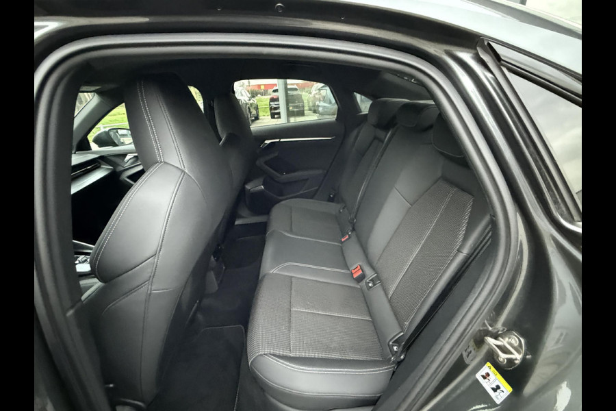 Audi A3 Limousine 30 TFSI Aut. S-Line S-Edition | Bang & Olufsen | Virtual | Stoel Verwarming |
