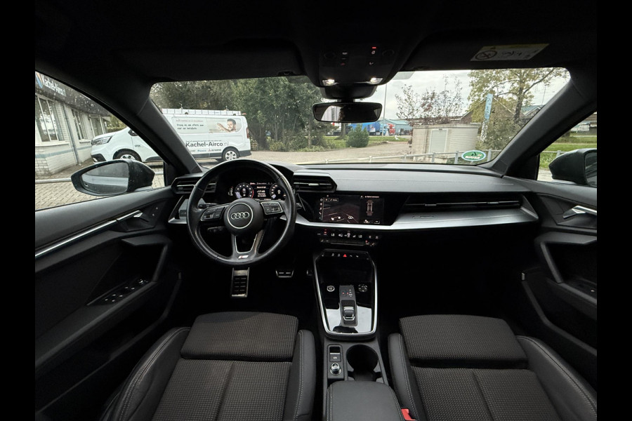 Audi A3 Limousine 30 TFSI Aut. S-Line S-Edition | Bang & Olufsen | Virtual | Stoel Verwarming |