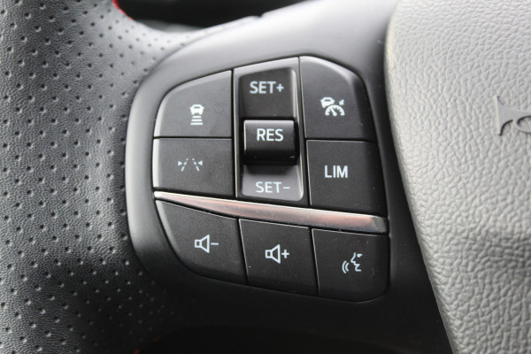 Ford Kuga 2.5-243pk PHEV ST-Line X. 2100kg trekgewicht ! Nieuw Model ! Van €. 54.937,- voor €. 43.735,- ! Trekgewicht van 2.100kg ! Elektr. verstelb. AGR stoelen voor, Stoel-, stuur-, voorraam- en achterbank verwarming, Elektr. panorama/schuif-kanteldak , Trekhaak wegklapbaar,