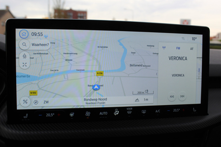 Ford Kuga 2.5-243pk PHEV ST-Line X. 2100kg trekgewicht ! Nieuw Model ! Van €. 54.937,- voor €. 43.735,- ! Trekgewicht van 2.100kg ! Elektr. verstelb. AGR stoelen voor, Stoel-, stuur-, voorraam- en achterbank verwarming, Elektr. panorama/schuif-kanteldak , Trekhaak wegklapbaar,