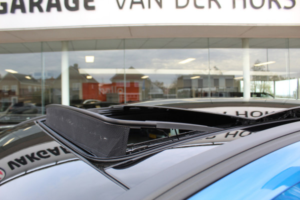 Ford Kuga 2.5-243pk PHEV ST-Line X. 2100kg trekgewicht ! Nieuw Model ! Van €. 54.937,- voor €. 43.735,- ! Trekgewicht van 2.100kg ! Elektr. verstelb. AGR stoelen voor, Stoel-, stuur-, voorraam- en achterbank verwarming, Elektr. panorama/schuif-kanteldak , Trekhaak wegklapbaar,