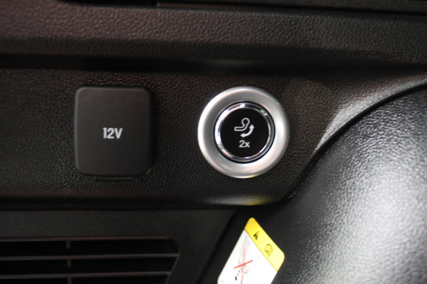 Ford Kuga 2.5-243pk PHEV ST-Line X. 2100kg trekgewicht ! Nieuw Model ! Van €. 54.937,- voor €. 43.735,- ! Trekgewicht van 2.100kg ! Elektr. verstelb. AGR stoelen voor, Stoel-, stuur-, voorraam- en achterbank verwarming, Elektr. panorama/schuif-kanteldak , Trekhaak wegklapbaar,