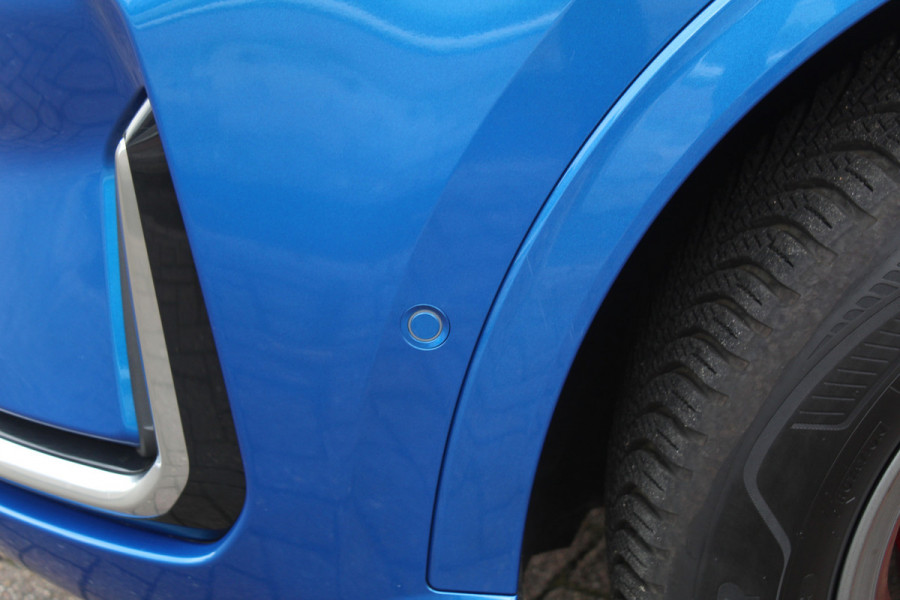 Ford Kuga 2.5-243pk PHEV ST-Line X. 2100kg trekgewicht ! Nieuw Model ! Van €. 54.937,- voor €. 43.735,- ! Trekgewicht van 2.100kg ! Elektr. verstelb. AGR stoelen voor, Stoel-, stuur-, voorraam- en achterbank verwarming, Elektr. panorama/schuif-kanteldak , Trekhaak wegklapbaar,