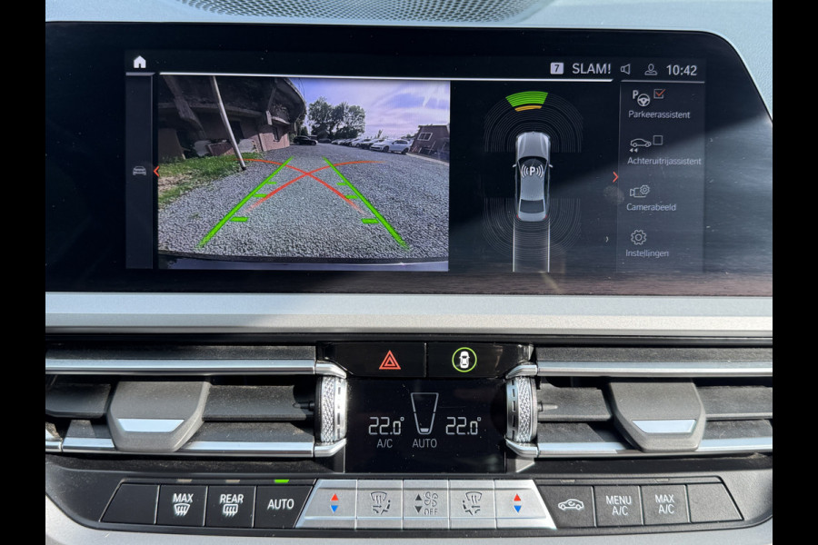 BMW 3-serie 320e 204PK HYBRID BUSINESS LEDER/CAMERA/TREKHAAK