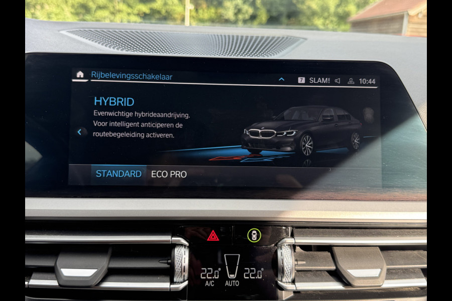 BMW 3-serie 320e 204PK HYBRID BUSINESS LEDER/CAMERA/TREKHAAK